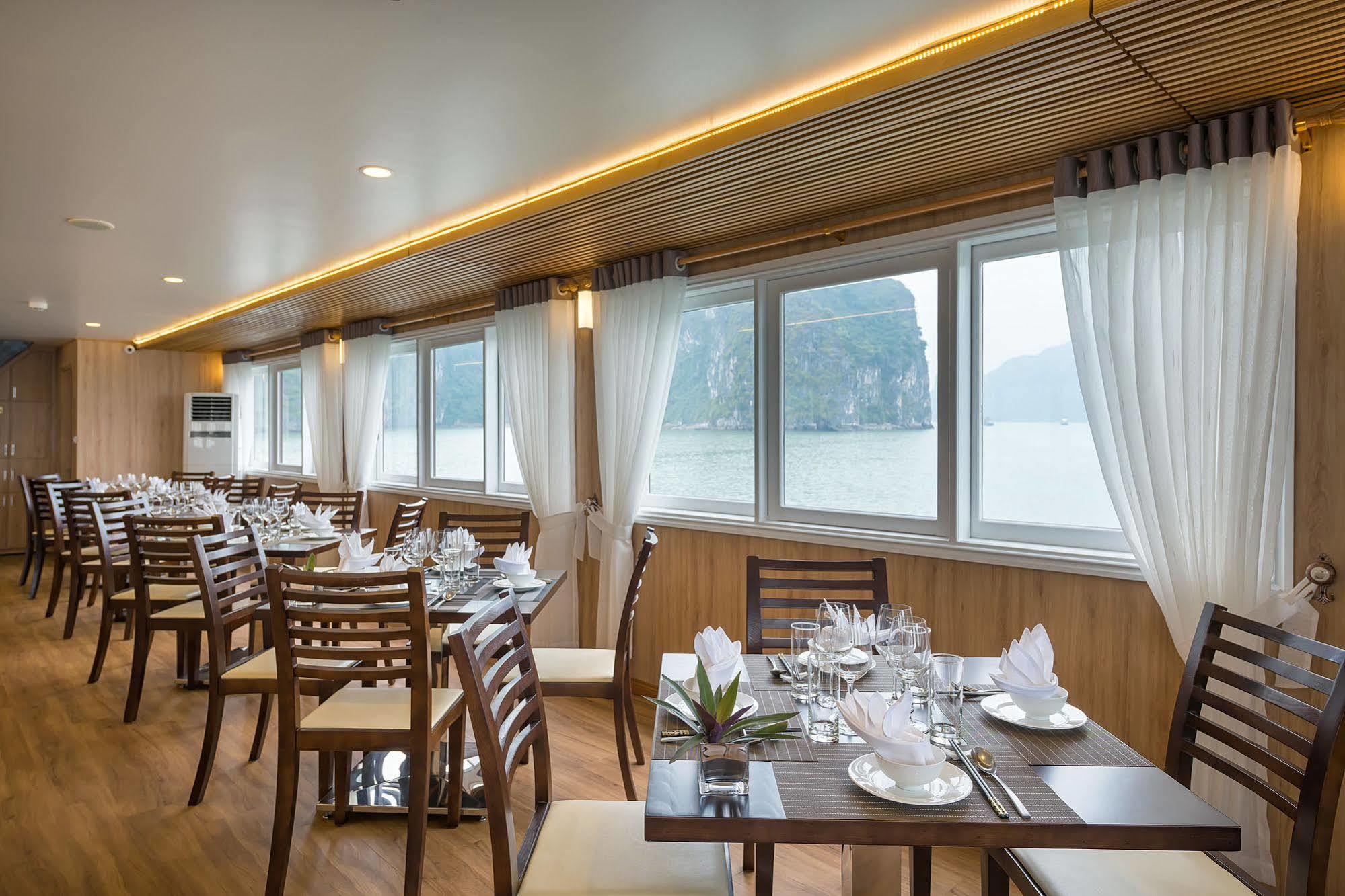 La Vela Premium Cruise - Managed By Paradise Cruises Χα Λονγκ Εξωτερικό φωτογραφία